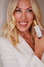 Load image into Gallery viewer, Nourishing Botanical Facial Serum by LIVINGMAJIK