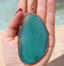 Load image into Gallery viewer, Beautiful Blue Agate Necklace