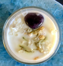 Load image into Gallery viewer, Crystal Candle (Divine Light) Jasmine with Amethyst Heart and Clear Quartz