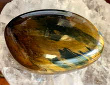 Load image into Gallery viewer, Blue Tiger Eye/ Hawk Eye Palm Stone P59