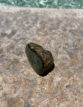 Load image into Gallery viewer, Raw Emerald Stone P2-28