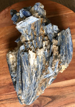 Load image into Gallery viewer, Kyanite Stone B