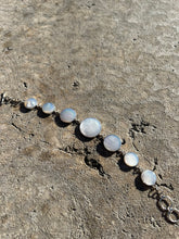 Load image into Gallery viewer, Mother of Pearl Bracelet