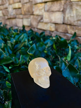 Load image into Gallery viewer, Yellow Ice Jade Skull P30