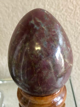 Load image into Gallery viewer, Natural Ruby Zosite Egg P35
